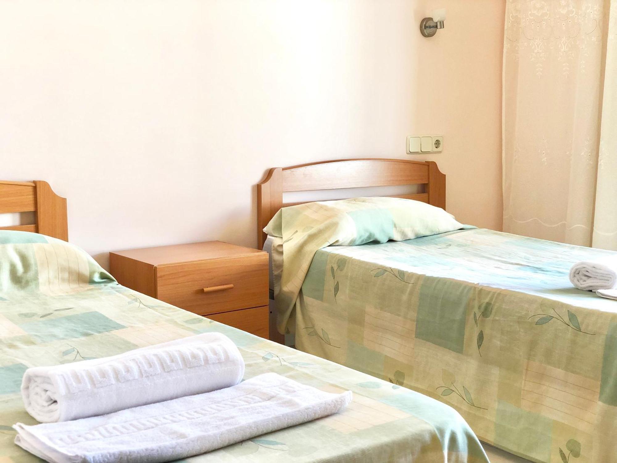 Apartamentos Benet Росес Екстер'єр фото