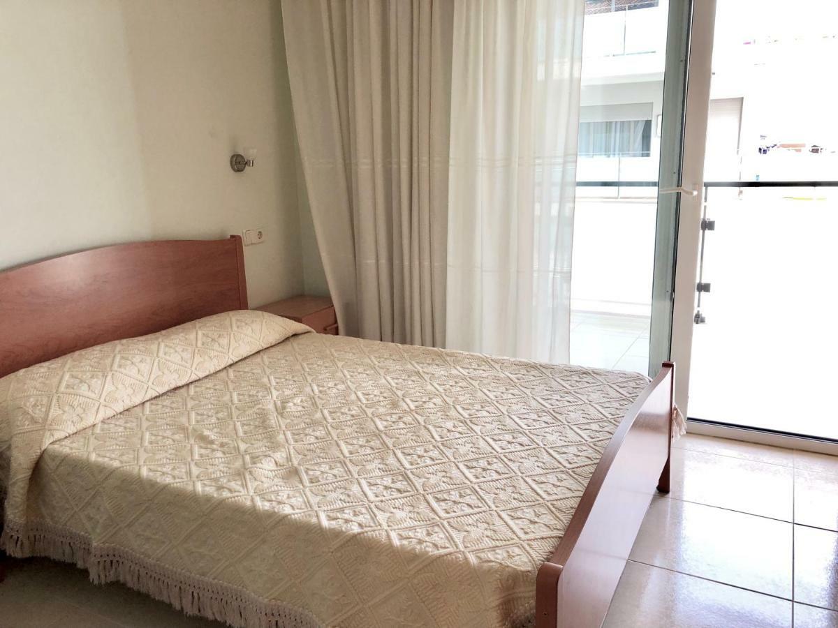 Apartamentos Benet Росес Екстер'єр фото